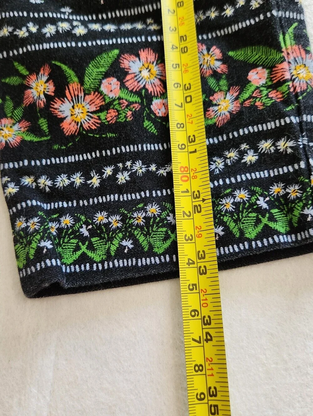 Old Navy Black Floral Pixie Mid-Rise Pants Size 10 - Picture 5 of 8